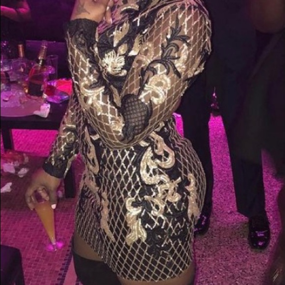 Bodycon Sequins Dress with back out